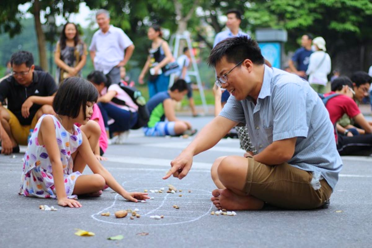 Ô Ăn Quan is a traditional Vietnamese board game that blends strategy, quick thinking, and cultural charm